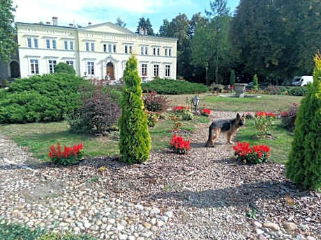 PaA¿ac Kwilecki -AGROTURYSTYKA PREMIUM & SPA