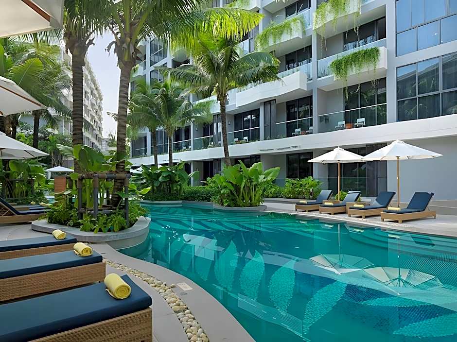 La Green Hotel & Residence