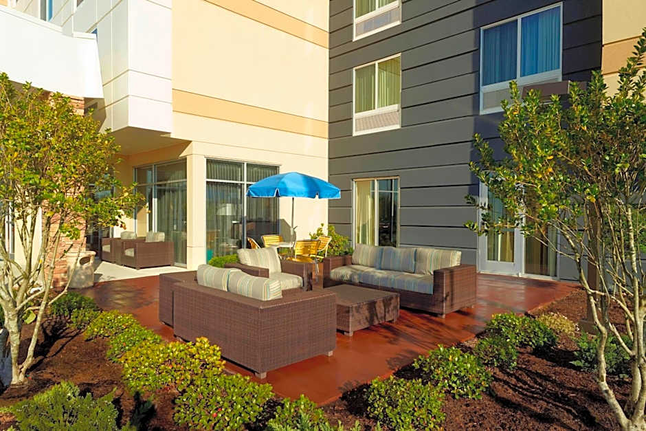 Fairfield Inn & Suites by Marriott Fayetteville North