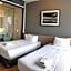 R Photo Hotel