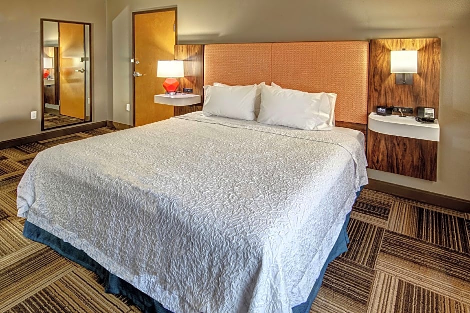 Hampton Inn By Hilton Latrobe, PA