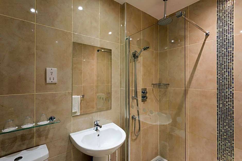 Park Inn by Radisson Shannon Airport