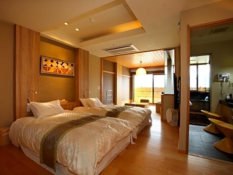 Standard Twin Room with Tatami Area and Open Air Bath - Non-Smoking