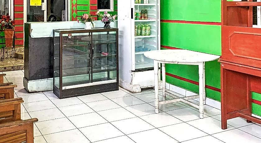 Hotel O Surya HotelNearTaman Anggrek Pkk Watansoppeng