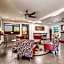 Econo Lodge Inn & Suites