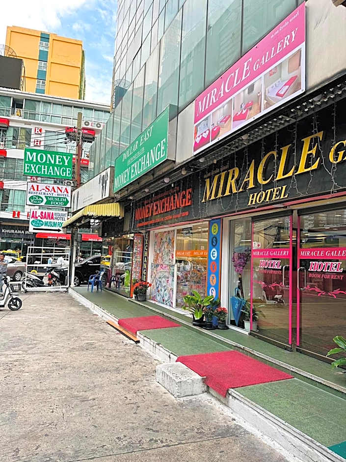 Miracle Gallery Hotel