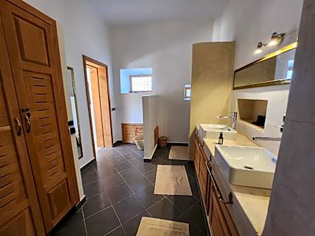 Superior Double or Twin Room with Mountain View