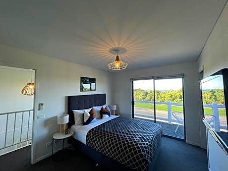 Three-Bedroom House - Ocean View