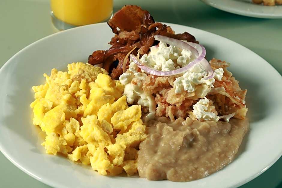 Staybridge Suites Queretaro By IHG