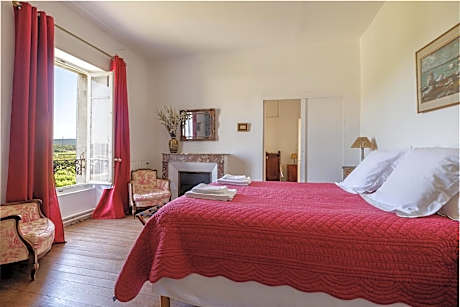 Triple Room with Private Bathroom