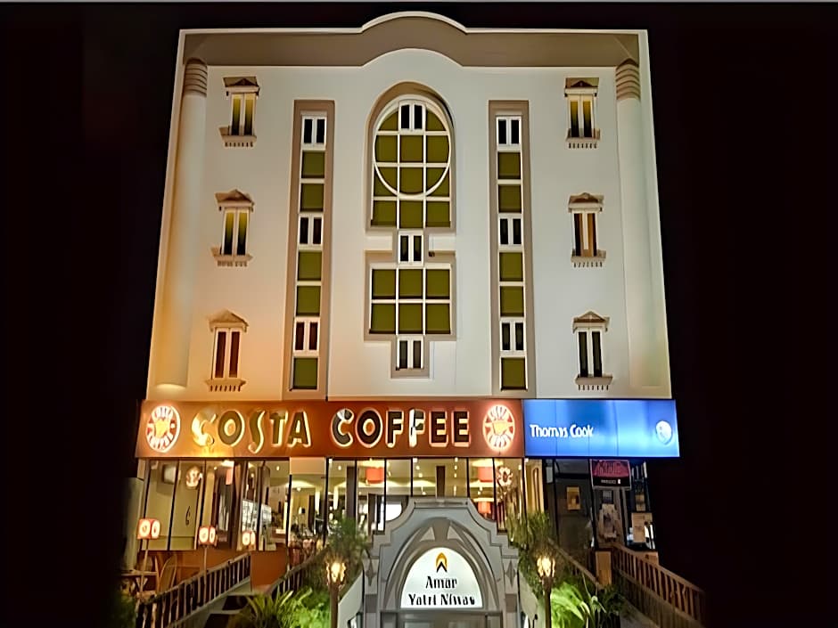 Photo 1 of 23 of Amar Yatri Niwas Hotel
