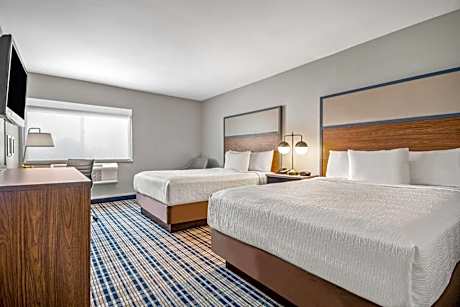 Queen Room with Two Queen Beds - Non-Smoking