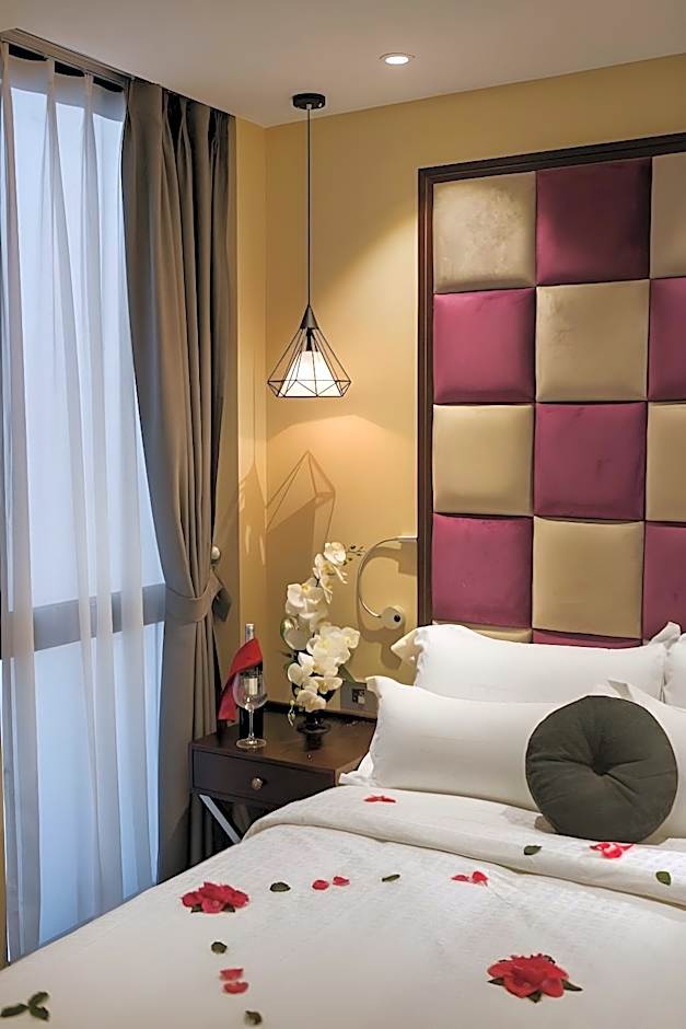 Hanoi La Storia Hotel