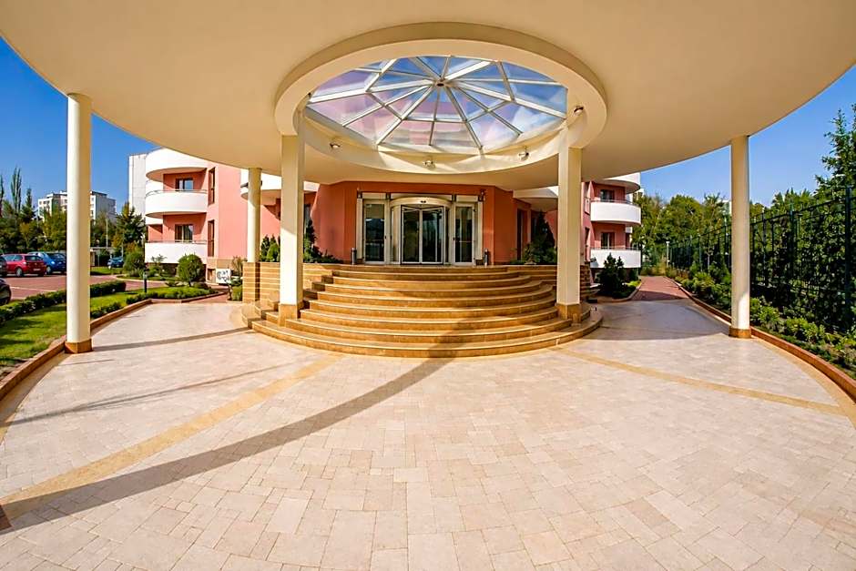 Monte Carlo Palace Rooms