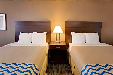 1 King Bed Mobility Accessible Room Non-Smoking