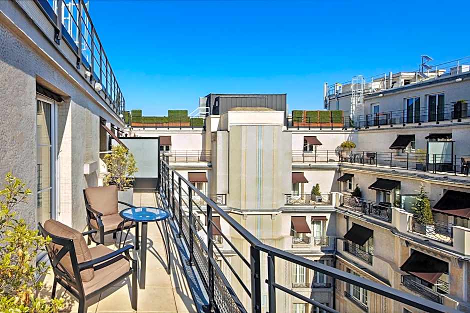 Prince de Galles, a Luxury Collection hotel, Paris