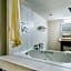 Econo Lodge South Garner