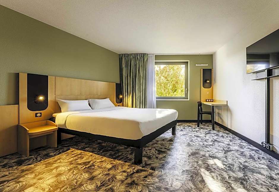 B&B HOTEL Maubeuge Gare