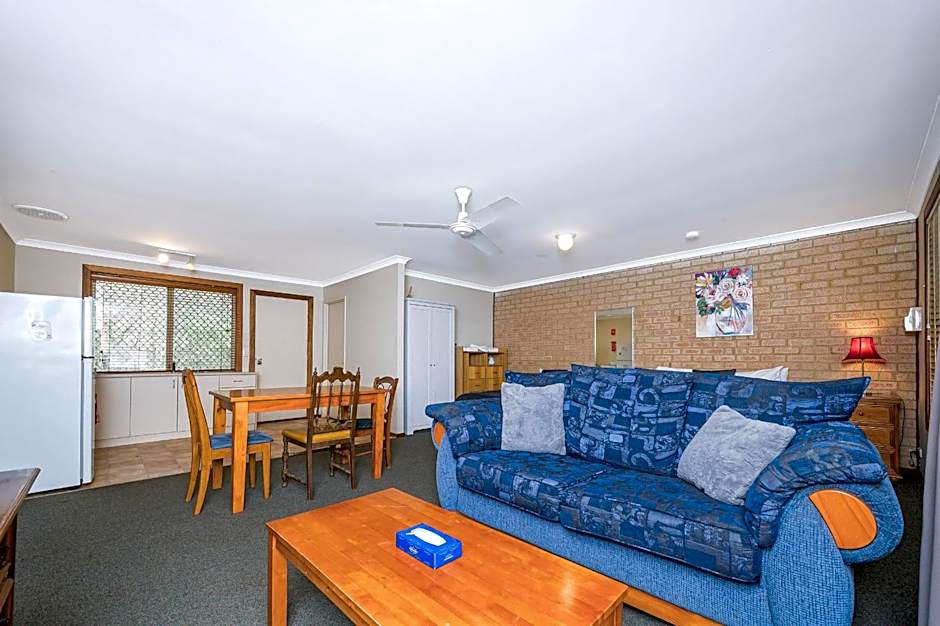 Travellers Rest Motel