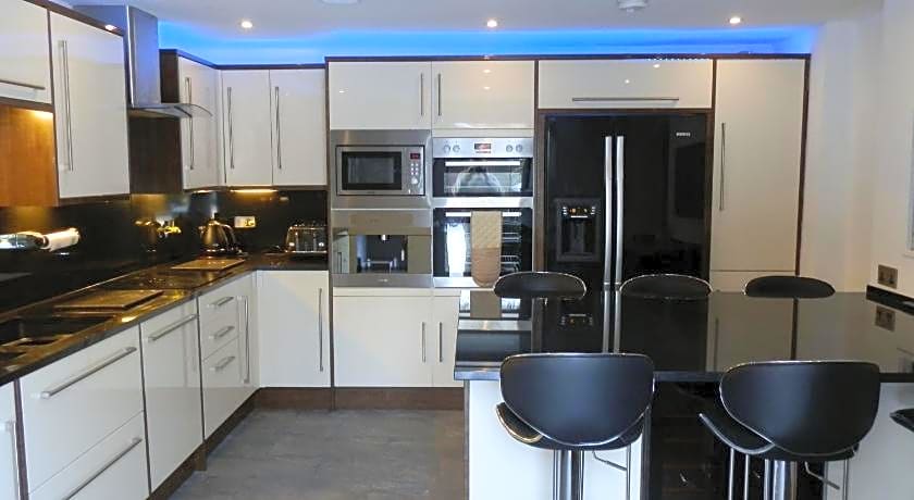 Castle House Holiday Home