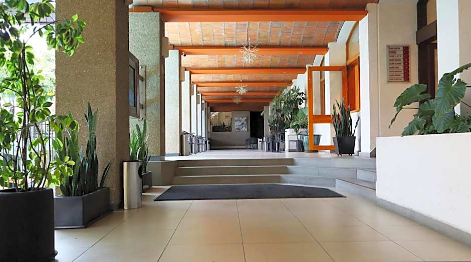 Hotel Fortin Plaza