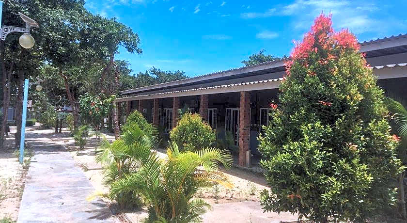 SCARLET SAILS BUNGALOW