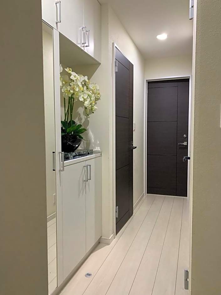 Shinokubo guest house , near shinjuku 100 square meters, 4 bedrooms, 1 living room 1kitchen 2toilet 1bathroom washmachine