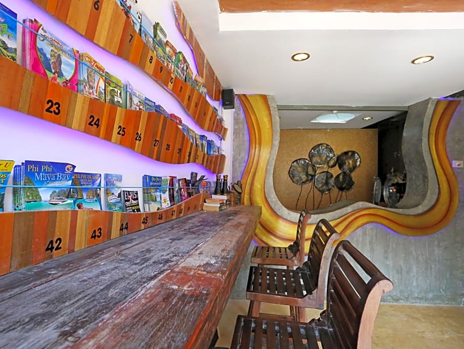 Baan Kamala Backpacker