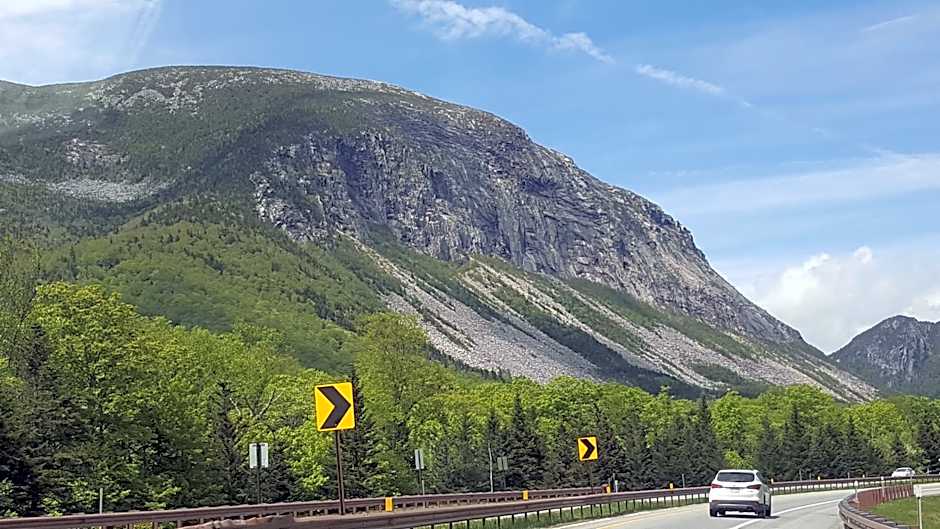 Franconia Notch Motel