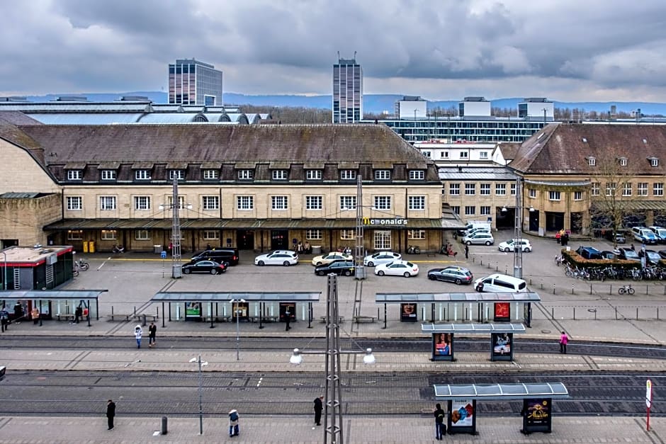 ROOF ROOMS