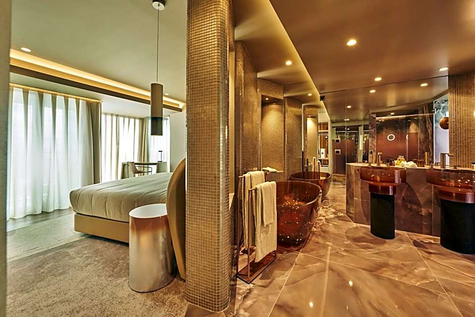 The Views Baia - Adults Only