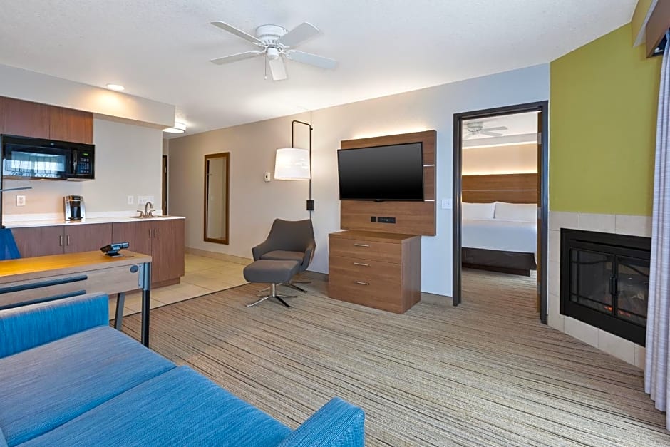 Holiday Inn Express Hotel & Suites Petoskey