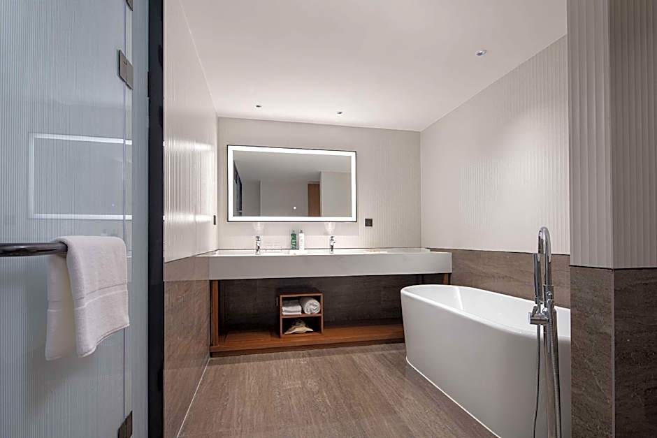 Hilton Garden Inn Beihai Jiafu