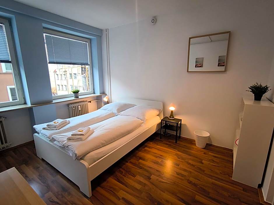 Zentral gelegene Zimmer mit Gemeinschaftsbad und Küche