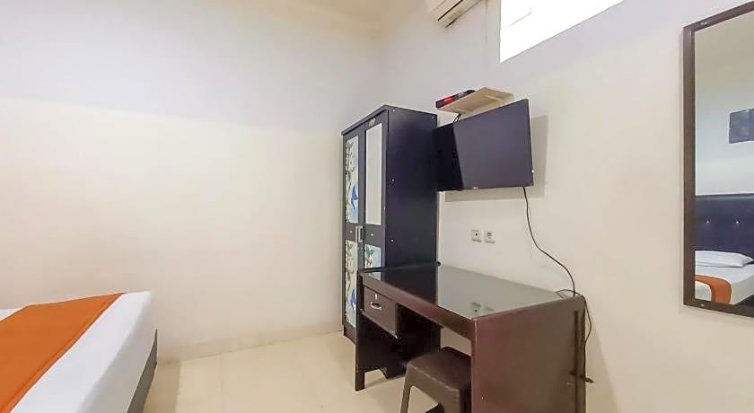 RedDoorz Syariah near Universitas Muhammadiyah Bungo