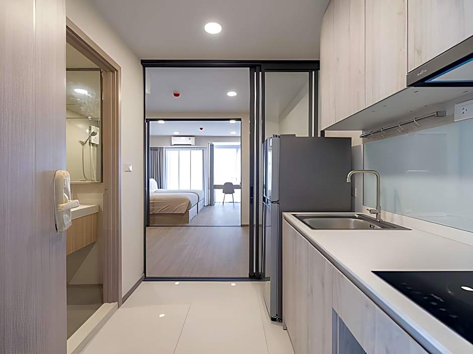 Salaya One Hotel & Service Apartment