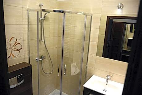 Studio with Balcony (6 Adults)