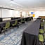 Holiday Inn Express & Suites Sacramento NE Cal Expo By IHG