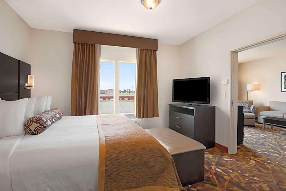 Baymont by Wyndham Hobbs