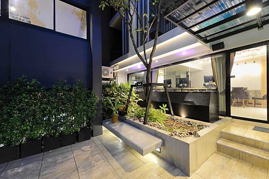 SiRi Ratchada Bangkok