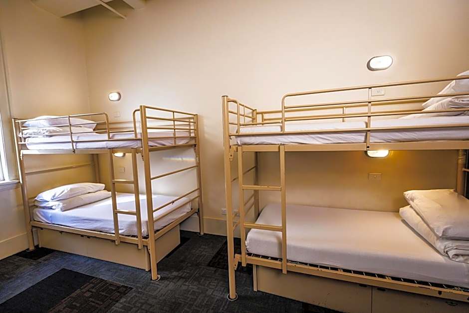 YHA Melbourne Central