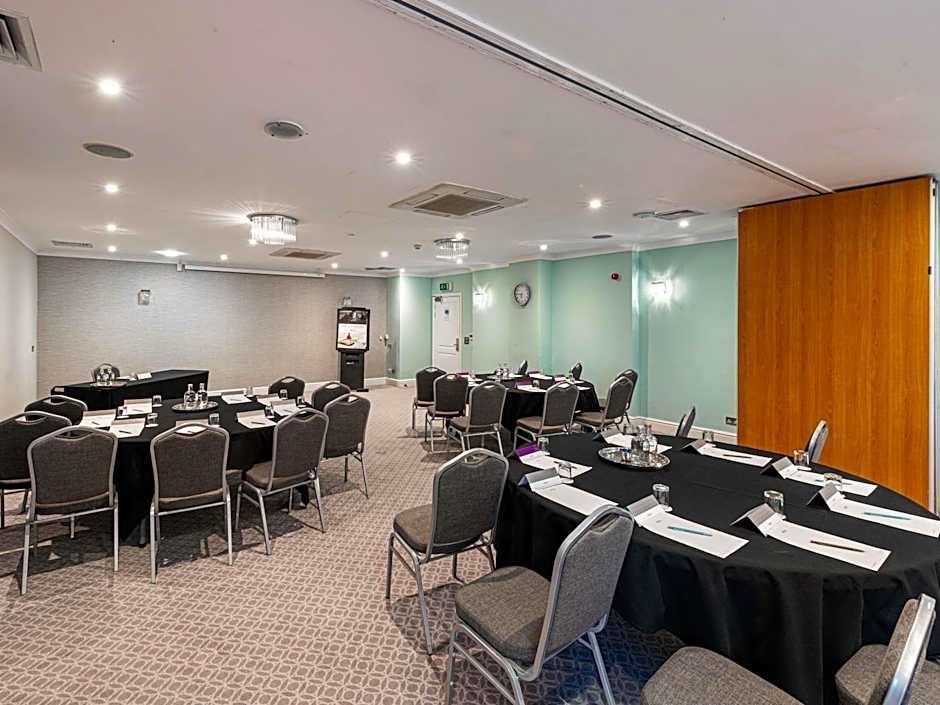 Mercure Manchester Norton Grange Hotel And Spa