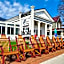 The Colonial Inn & Creamery