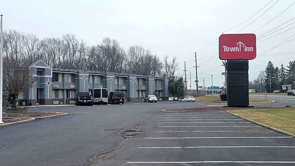 Town Inn