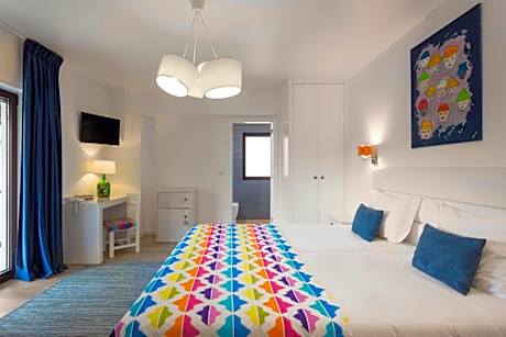 Triple Room with Balcony