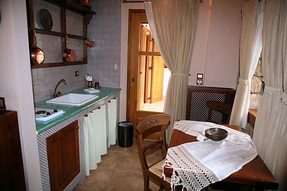 Roes Suites