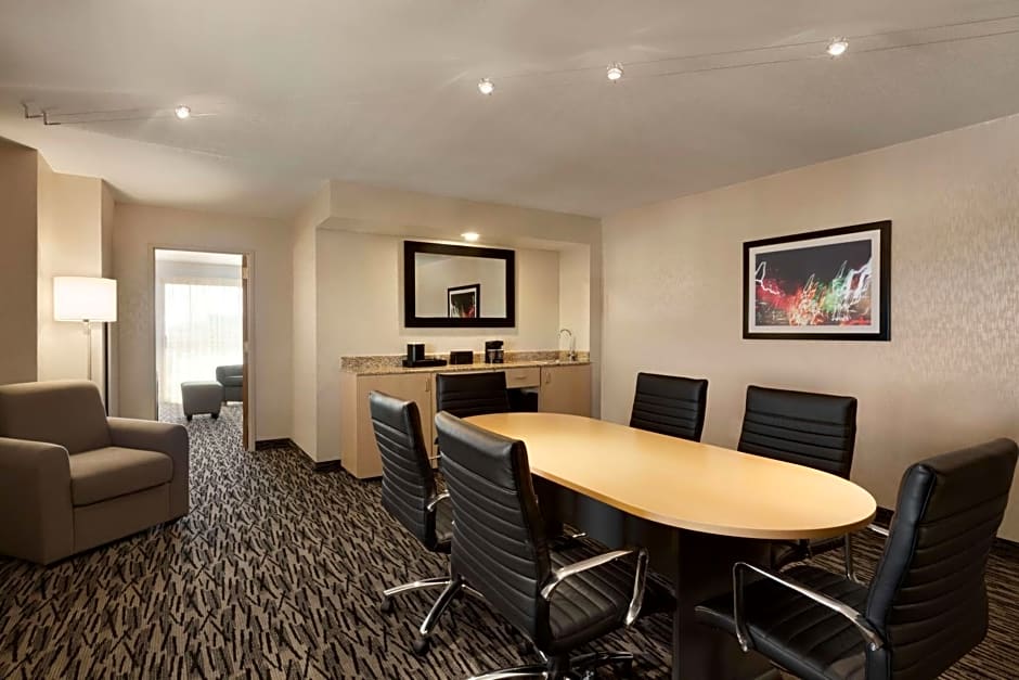 Embassy Suites by Hilton Convention Center Las Vegas