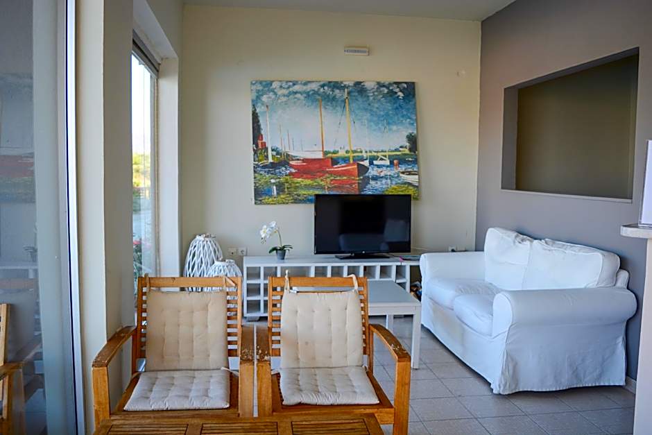 IVORY HOTEL