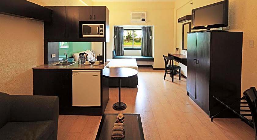 Microtel by Wyndham Cabanatuan