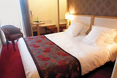 Superior Double Room with Bath